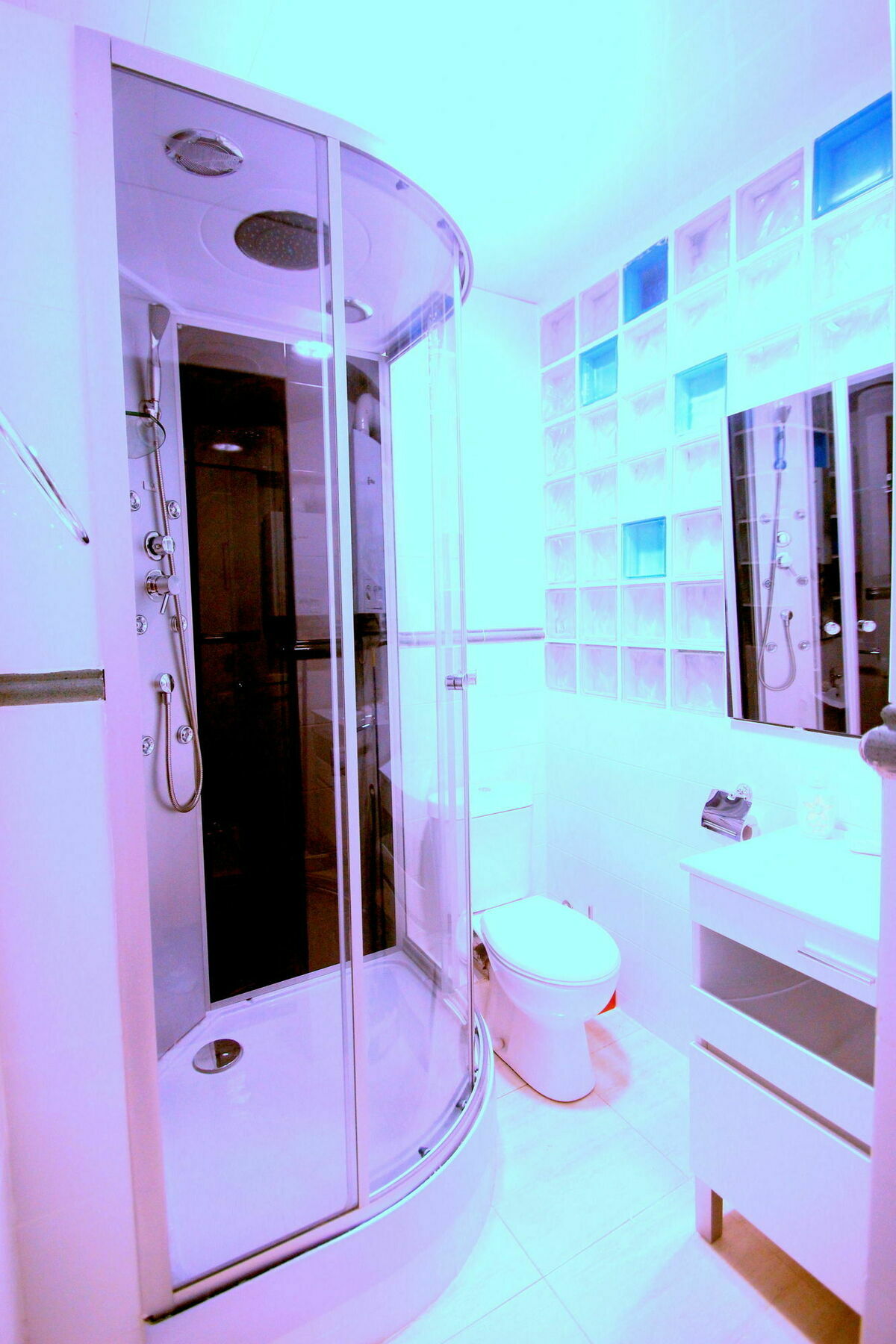 Stopbarcelona Universidad Apartment *